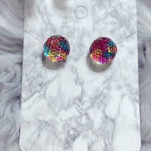 Earrings/Studs